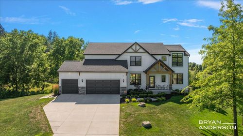 5951 Golden Hollow Drive Se, Grand Rapids, MI, 49512 | Card Image