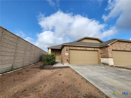 1201 Old Fm 306, New Braunfels, TX, 78130-3052 | Card Image