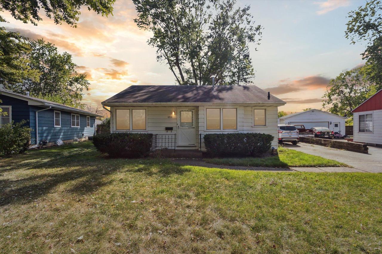 Arbor Dr, Beloit, WI 53511