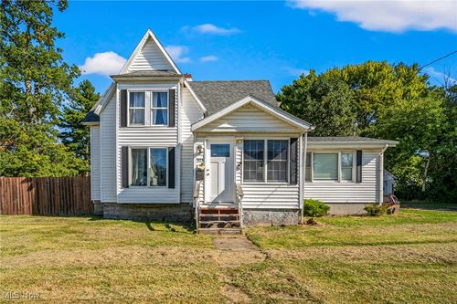 1923 W 11th St, Ashtabula, OH, 44004-2956 | Card Image