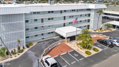 c302-325 N Causeway, NEW SMYRNA BEACH, FL, 32169-5241 | Card Image