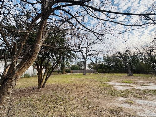 1418 Montana St, San Antonio, TX, 78203-1924 | Card Image
