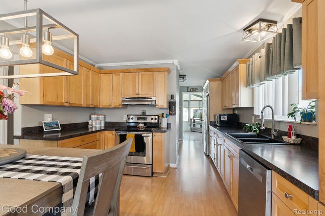 506 S Webik Ave, House other with 3 bedrooms, 1 bathrooms and null parking in Clawson MI | Image 4