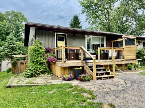 180 Fernwood Dr, Gravenhurst, ON, P1P1P4 | Card Image