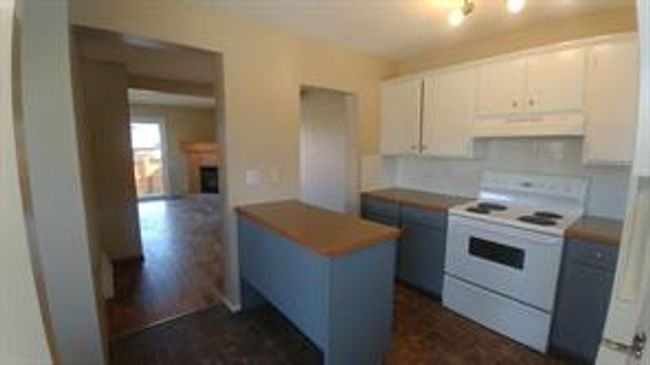 4504 47 St, Home with 2 bedrooms, 1 bathrooms and 2 parking in Innisfail AB | Image 8