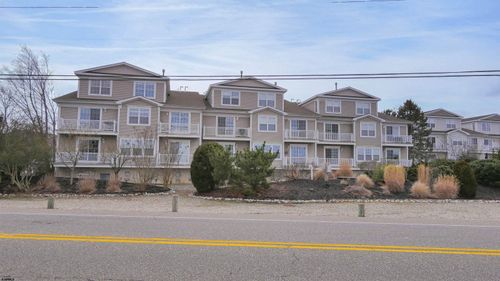 7 Bayside Dr, Somers Point, NJ, 08244-1016 | Card Image