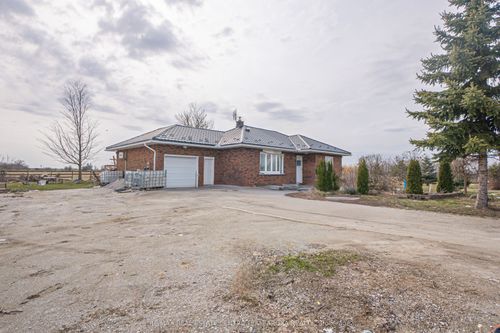 9386 10th Line, Norval, ON, L0P1K0 | Card Image