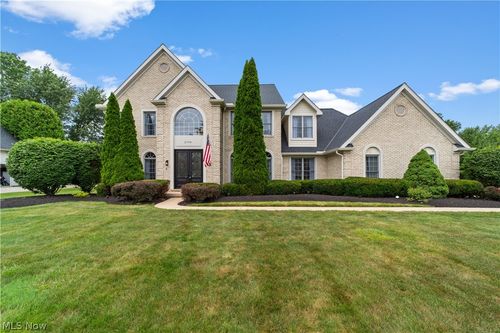 2794 Forest Lake Dr, Westlake, OH, 44145-1778 | Card Image