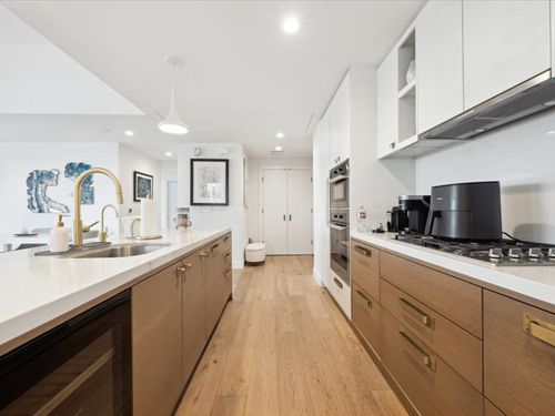 apt-2201-70 Rainey St, Austin, TX, 78701-4748 | Card Image