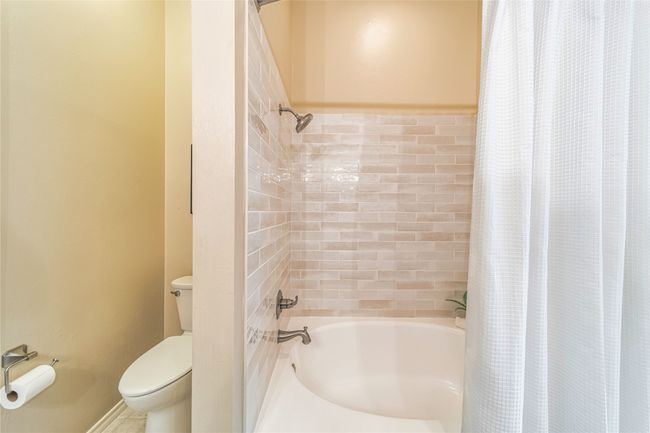 Primary bath with updated tile | Image 13