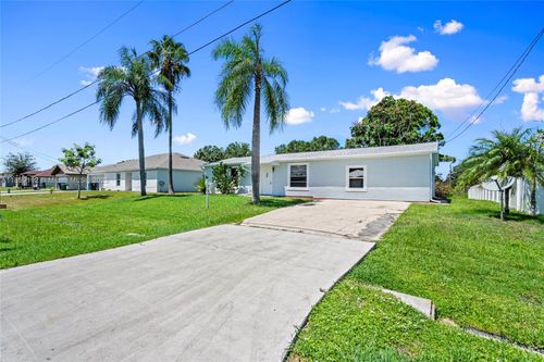 711 Nw Riverside Dr, Port St. Lucie, FL, 34983-1581 | Card Image