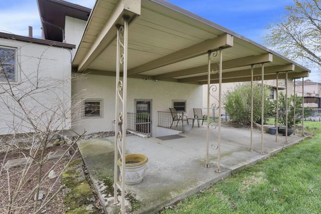 6871 Ardelle Dr, House other with 3 bedrooms, 3 bathrooms and null parking in Reynoldsburg OH | Image 46