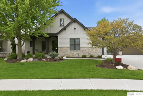 21993 Brookside Ave, Elkhorn, NE, 68022-2623 | Card Image