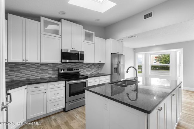 120 Cascade Ave Se, House other with 4 bedrooms, 2 bathrooms and null parking in Palm Bay FL | Image 10