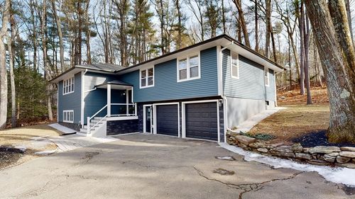 7 Woodlawn Dr, Sturbridge, MA, 01566-1003 | Card Image