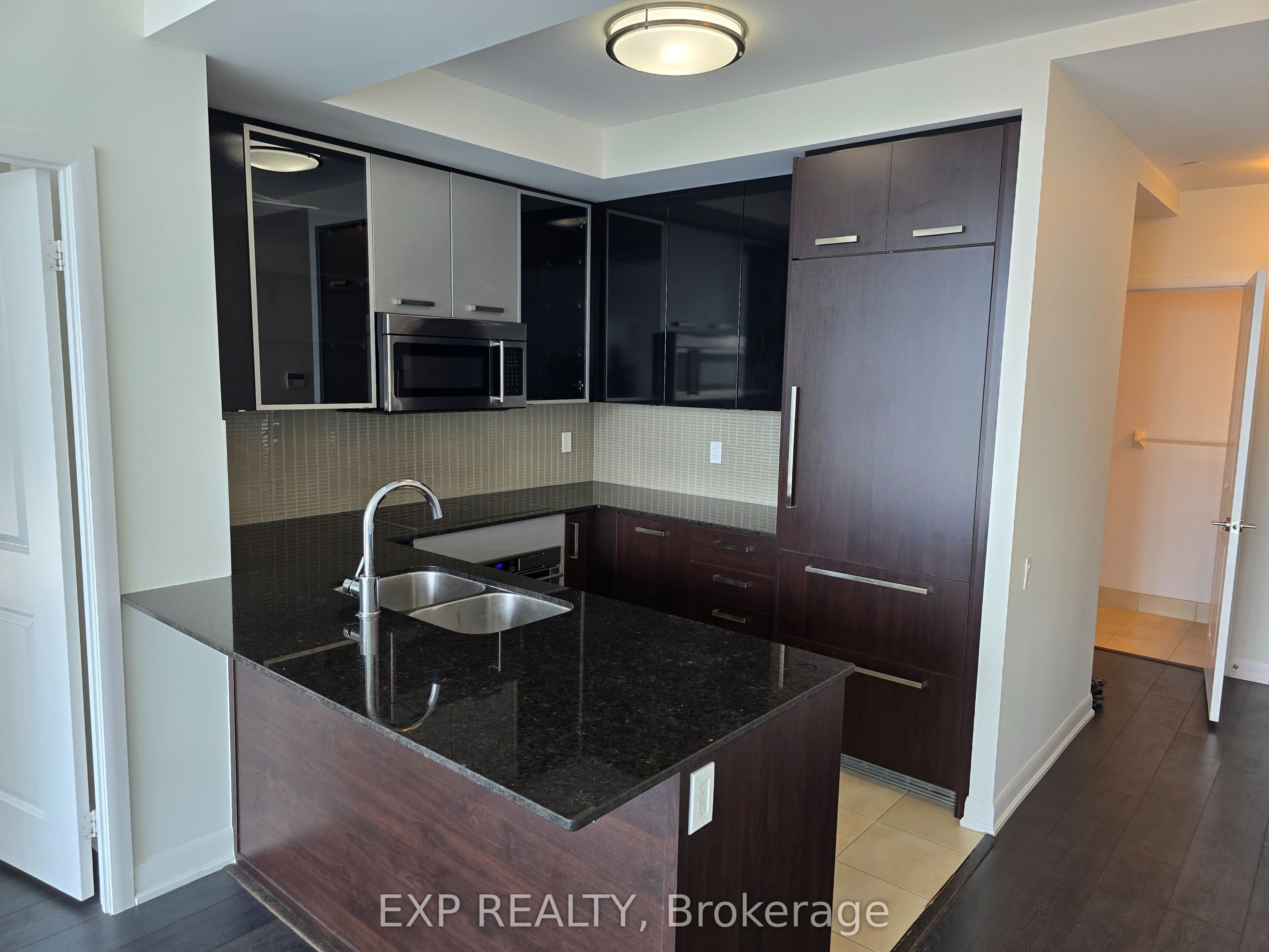 Residential Lease in Toronto C07 5