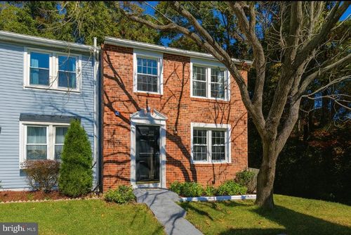8015 Steeple Chase Ct, SPRINGFIELD, VA, 22153-3607 | Card Image