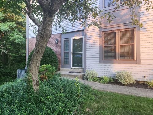 218 Shaker Heights Ln, Crestview Hills, KY, 41017-2236 | Card Image