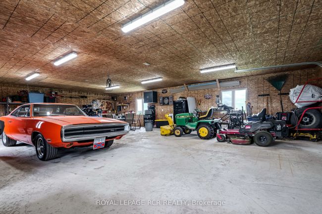 485201 30 Sideroad, House other with 5 bedrooms, 3 bathrooms and 14 parking in Amaranth ON | Image 42