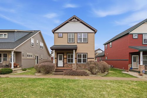 3024 Cottage Lane N, Maplewood, MN, 55109 | Card Image