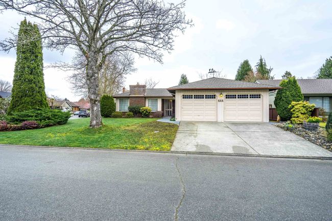 644 Bluegrouse Place, House other with 3 bedrooms, 2 bathrooms and 4 parking in Tsawwassen BC | Image 4