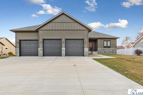 1929 Lexington Ln, North Mankato, MN, 56003-4271 | Card Image