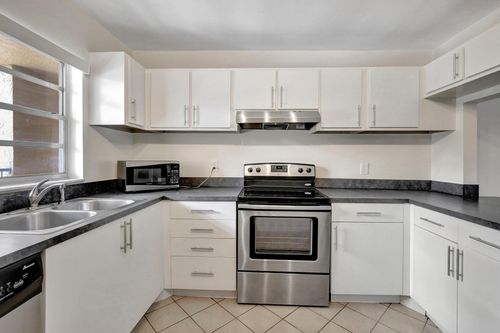 apt-303-9450 Live Oak Pl, Davie, FL, 33324-4742 | Card Image