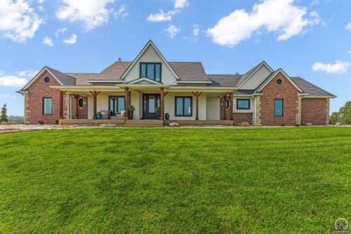 5721 Nw Humphrey Rd, Topeka, KS, 66618-5310 | Card Image