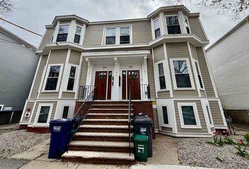2-378 Windsor, Cambridge, MA, 02141 | Card Image