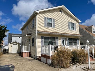 369 Roberts Avenue, House other with 6 bedrooms, 2 bathrooms and null parking in Berkeley NJ | Image 1