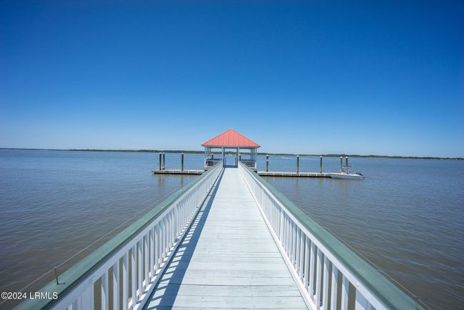 40 Front Street, House other with 5 bedrooms, 3 bathrooms and null parking in St. Helena Island SC | Image 91