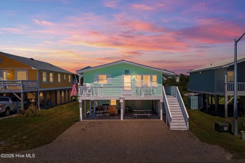 1914 E Beach Dr, Oak Island, NC, 28465-6356 | Card Image