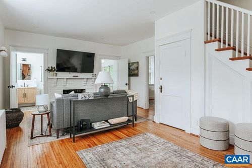 126 Maywood Ln, CHARLOTTESVILLE, VA, 22903-3512 | Card Image