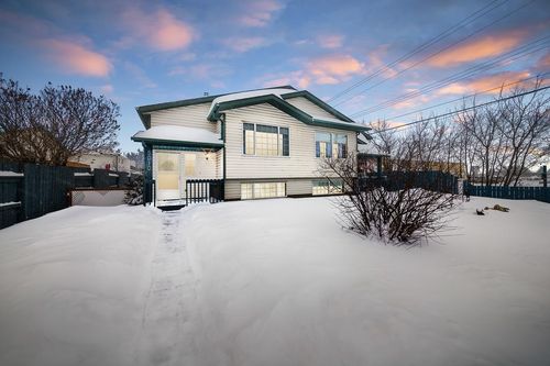 5010 31 St, Lloydminster, AB, T9V1R7 | Card Image