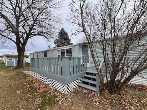 3667 91st Dr Ne, Circle Pines, MN, 55014-3808 | Card Image