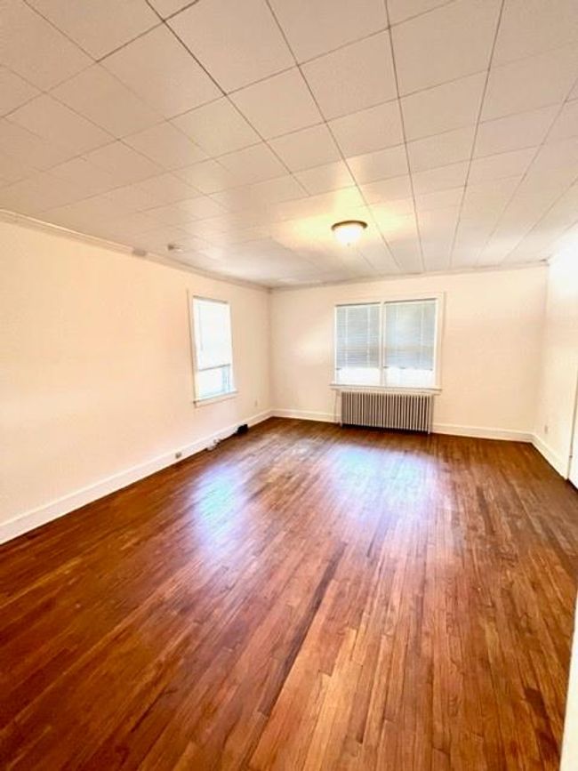 Living Room | Image 4