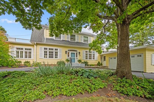 199 Wentworth Ave, Glencoe, IL, 60022-1955 | Card Image