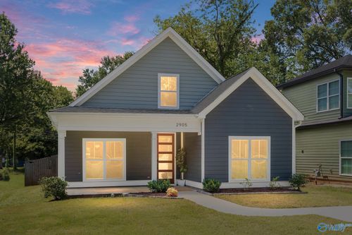 2905 7th Ave Sw, Huntsville, AL, 35805-3748 | Card Image