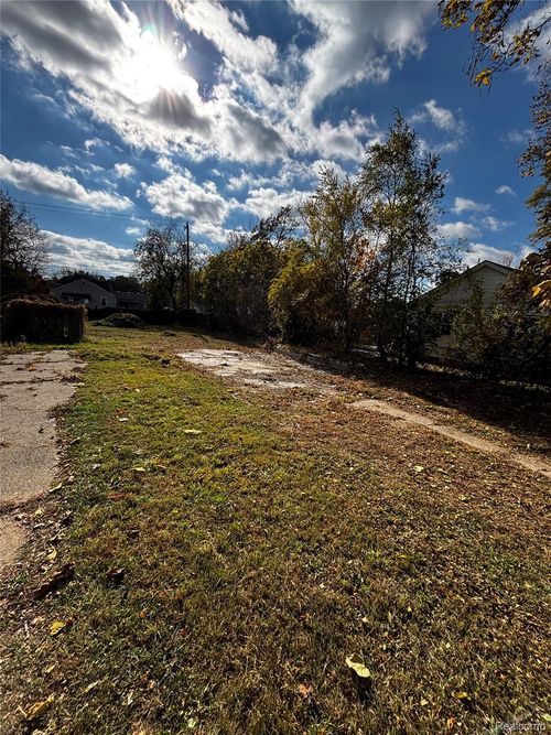 919 Monroe St, Ypsilanti, MI, 48197-5278 | Card Image