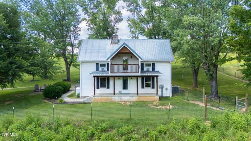 208 Buffalo Rd, Bluff City, TN, 37618-1300 | Card Image