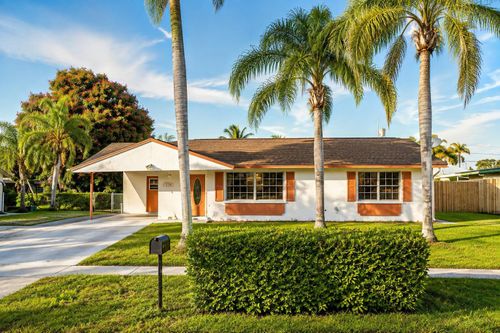 330 W 22nd Ct, Riviera Beach, FL, 33404-5518 | Card Image