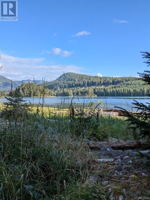 SL E Chatham Channel Road, West Cracroft Island, BC, V0P1L0 | Card Image