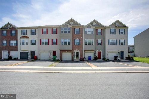 3385 Cornerstone Ct, CHAMBERSBURG, PA, 17201-7937 | Card Image