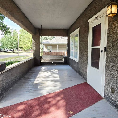 410 N B St, Oskaloosa, IA, 52577-2108 | Card Image