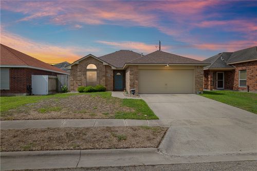 6829 Blue Skyway Dr, Corpus Christi, TX, 78414-6412 | Card Image