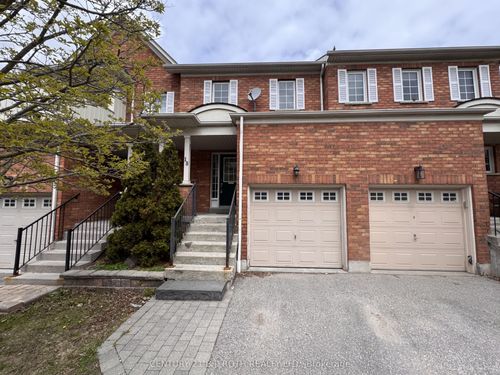 18-18 Sprucedale Way, Whitby, ON, L1N9T8 | Card Image