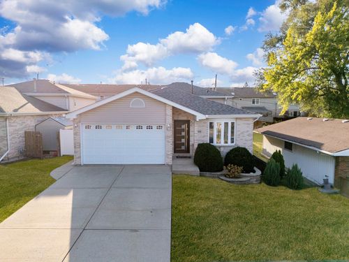 8518 S 79th Ct, Justice, IL, 60458-2326 | Card Image