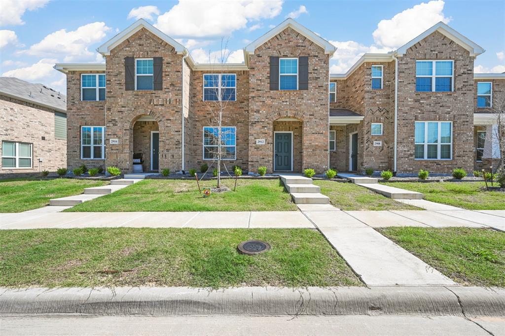 Mare Dr, Mesquite, TX 75150