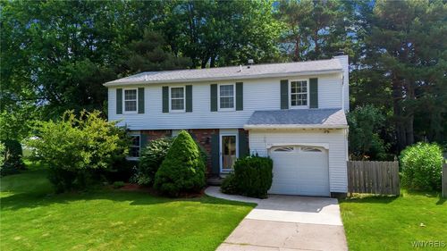 5051 Overlook Pt, Hamburg, NY, 14075-3406 | Card Image