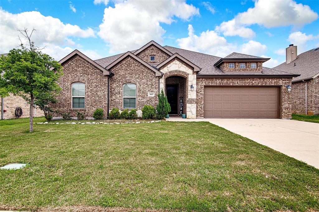 Laramie Ln, Burleson, TX 76028